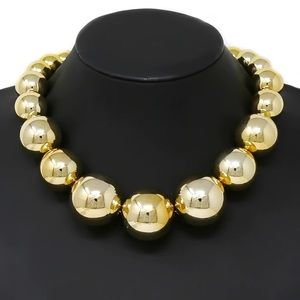 Bold Gradual Bead Short Collar Necklace